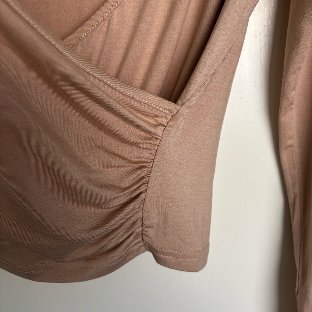 Vetior Tan Wrap Fitted Crop Top Long Sleeve - Picture 5 of 8